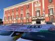 Bari, tassisti in piazza: «Vogliamo più sicurezza». Il collega aggredito: «Ho paura di tornare a lavorare»