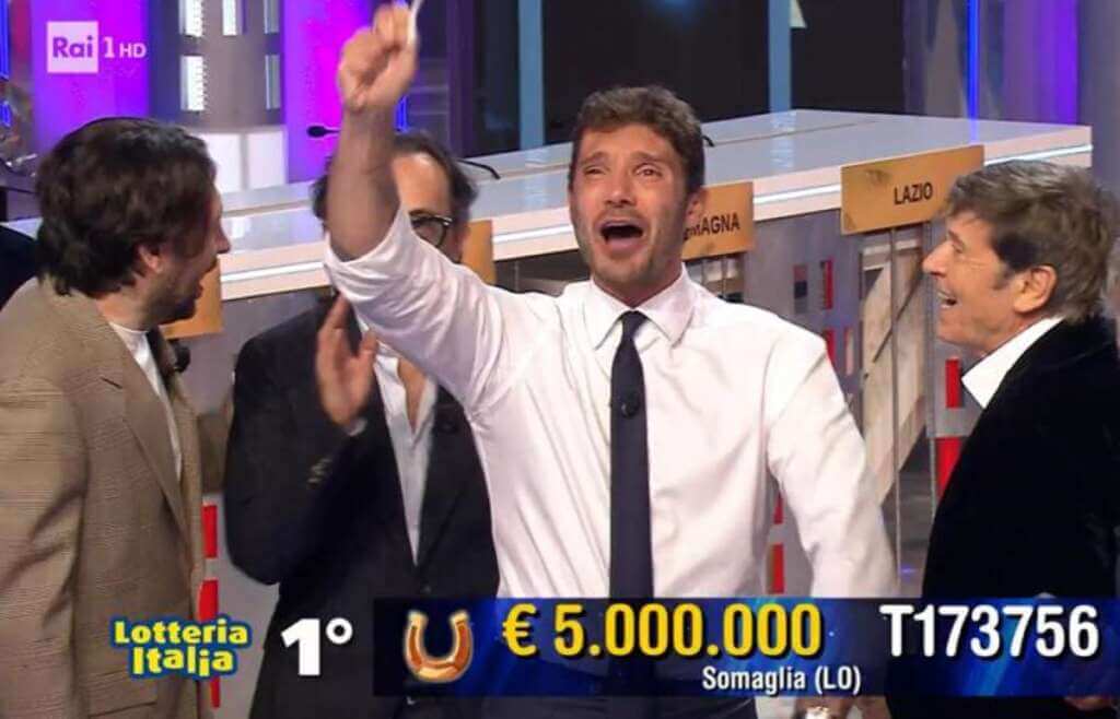 Galleria foto 'Lotteria Italia: in Lombardia il premio da 5 milioni di euro. Tutti i biglietti vincenti' - foto 1
