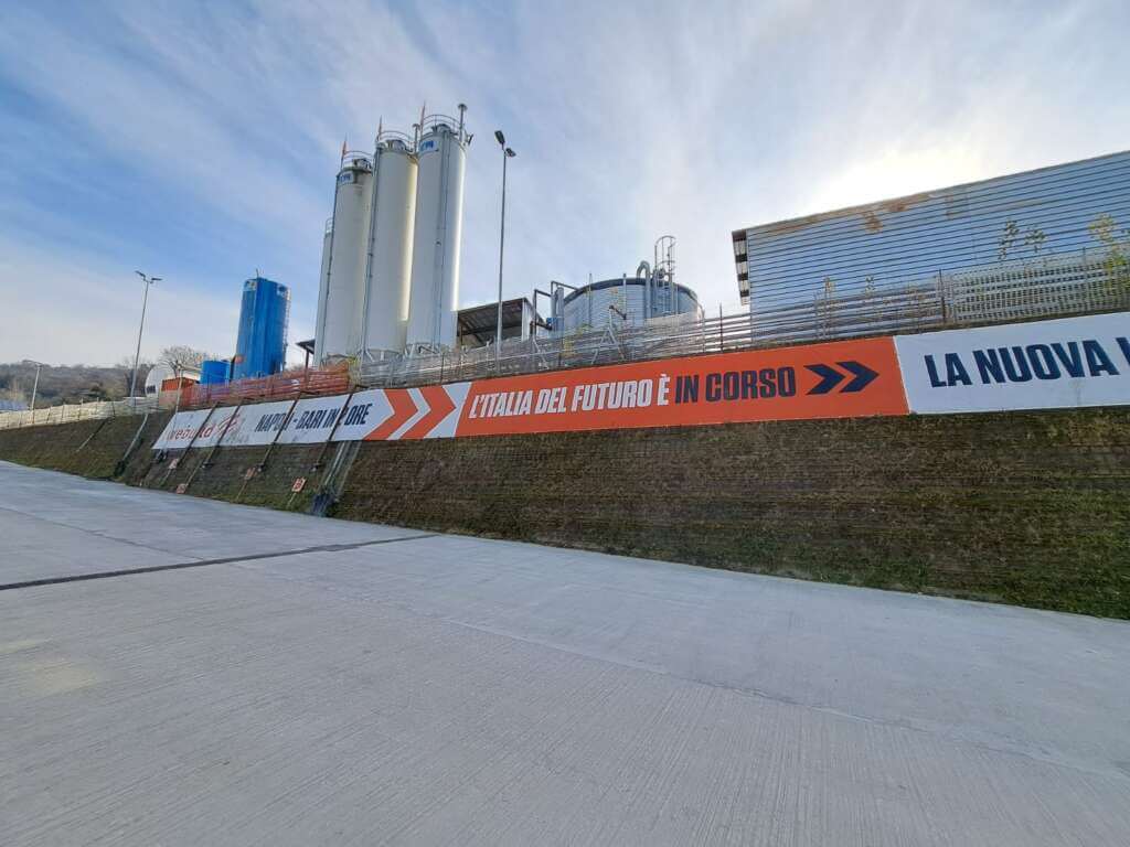 Galleria foto 'Alta velocità Bari-Napoli: studenti del Politecnico in visita ai cantieri ad Apice – FOTO' - foto 1