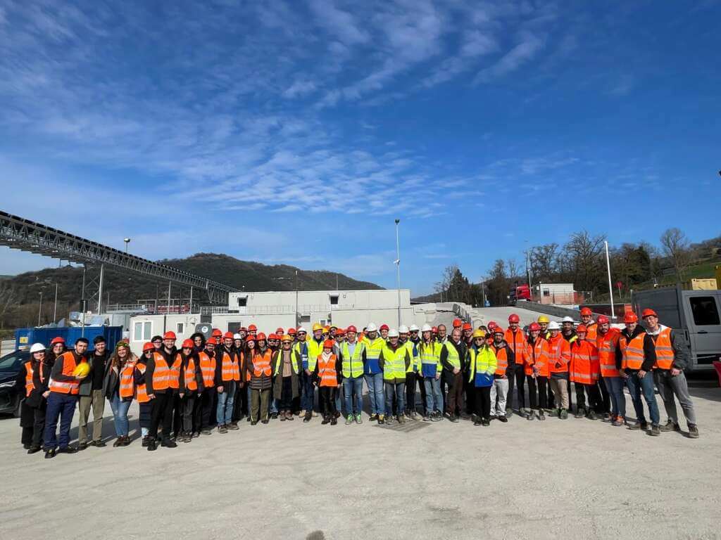 Galleria foto 'Alta velocità Bari-Napoli: studenti del Politecnico in visita ai cantieri ad Apice – FOTO' - foto 2