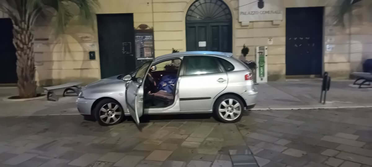 Calimera, 53enne malato costretto a vivere in auto: dal Comune un’abitazione