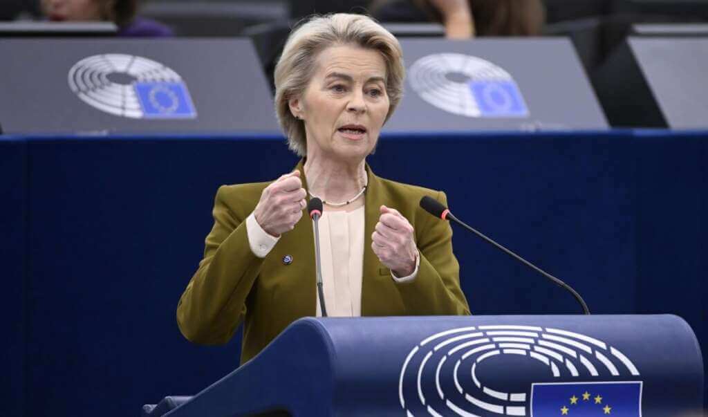 Galleria foto 'Donald Trump minaccia altri dazi all’Europa, Ursula Von der Leyen: «Nuove soluzioni»' - foto 1