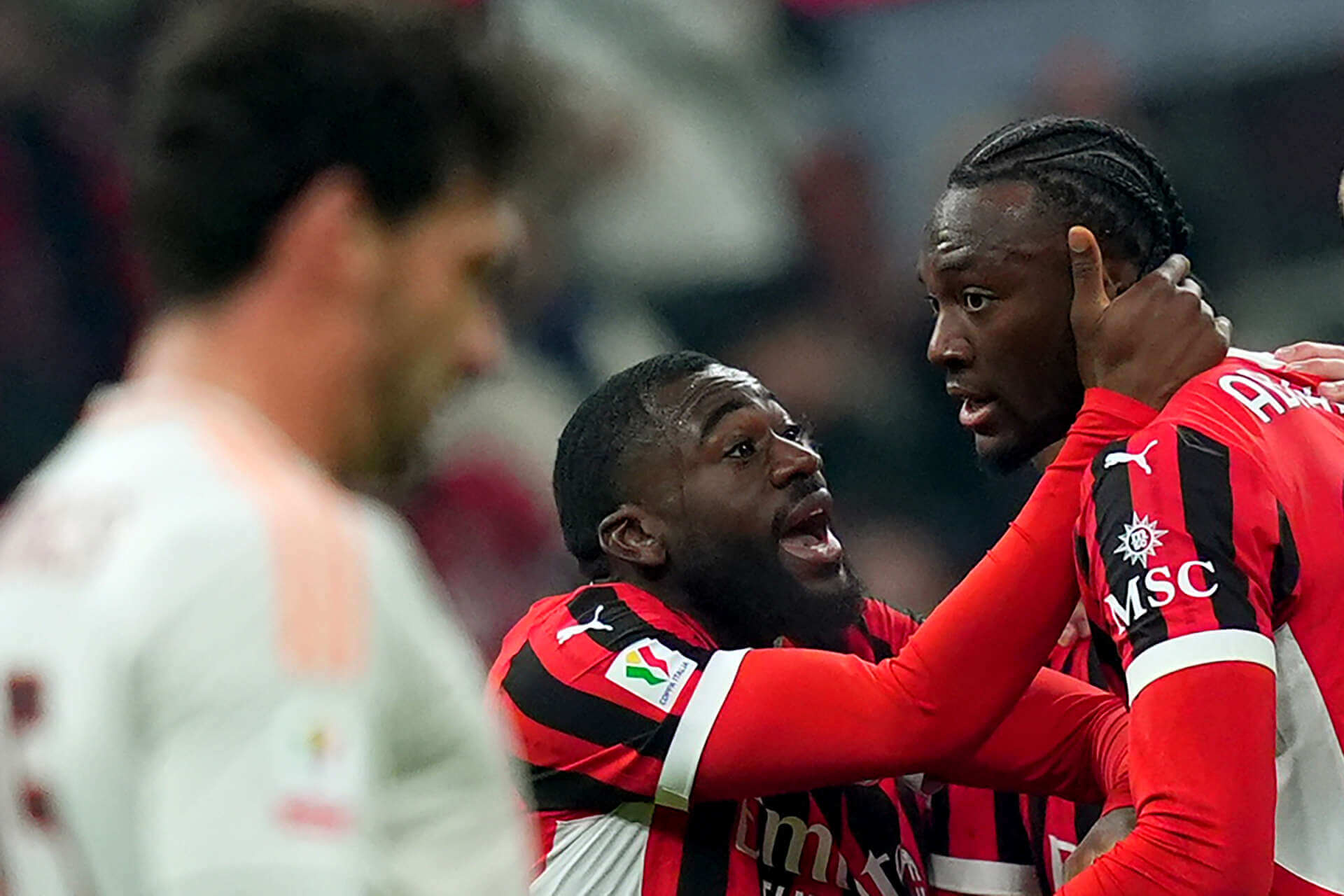 Coppa Italia, con i gol di Abraham e Joao Felix i rossoneri sono in semifinale: Milan-Roma 3-1