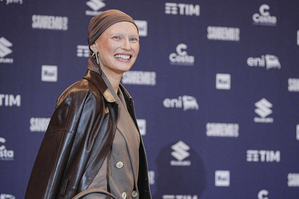 Galleria foto 'Sanremo, Bianca Balti: «Non sono qui per fare la malata di cancro. Voglio celebrare la vita» – VIDEO' - foto 1