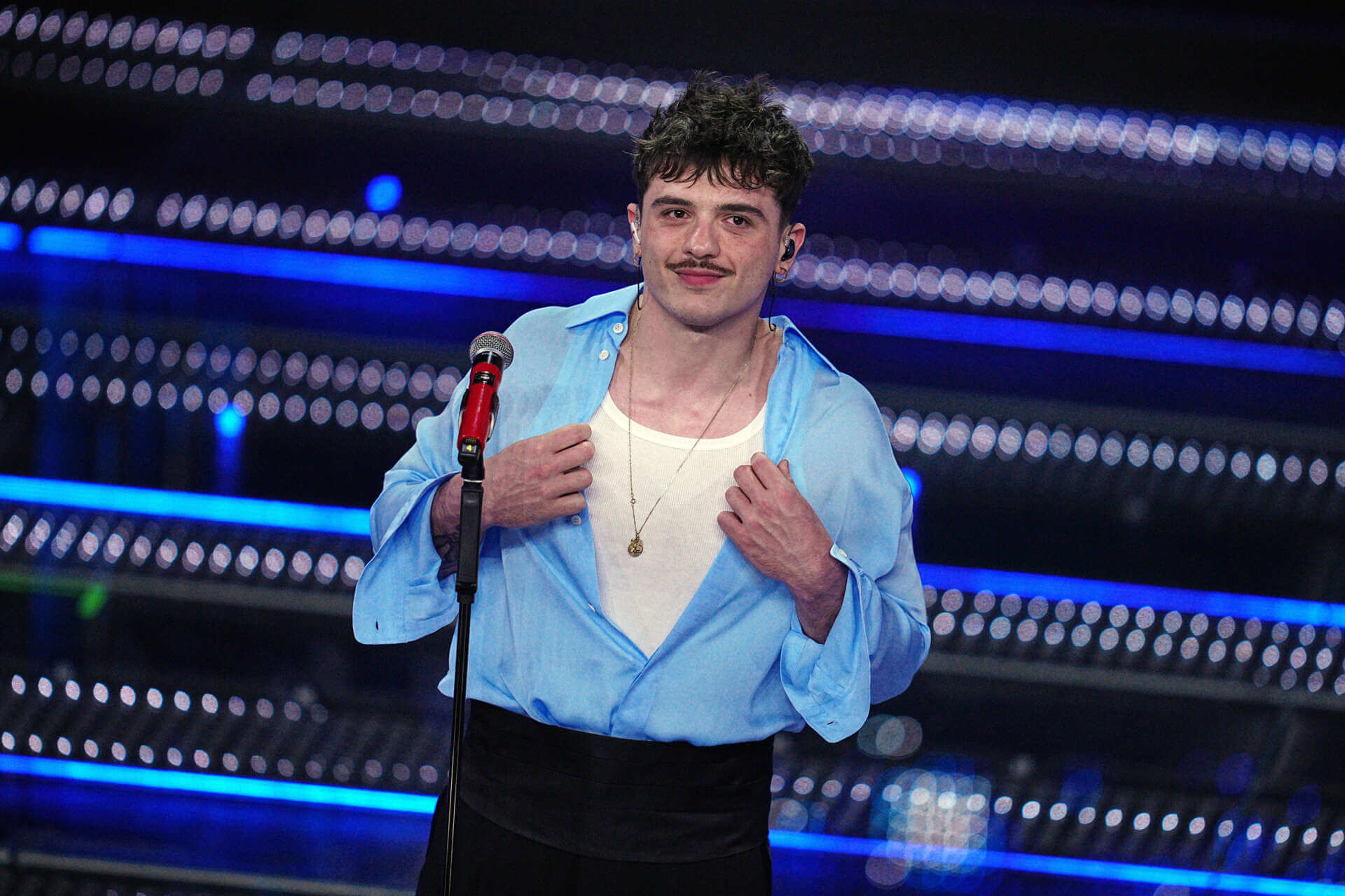 Olly vince la 75esima edizione del Festival di Sanremo con “Balorda nostalgia” – VIDEO