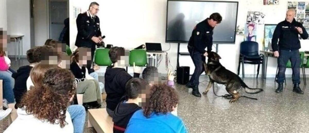 Legalità, dal bullismo ai rischi del web: oltre 140 studenti per i seminari dei carabinieri ad Ostuni