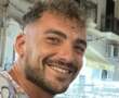 Canarie, 30enne italiano aggredito fuori a un bar. Il papà: «Aggredito con una spranga»