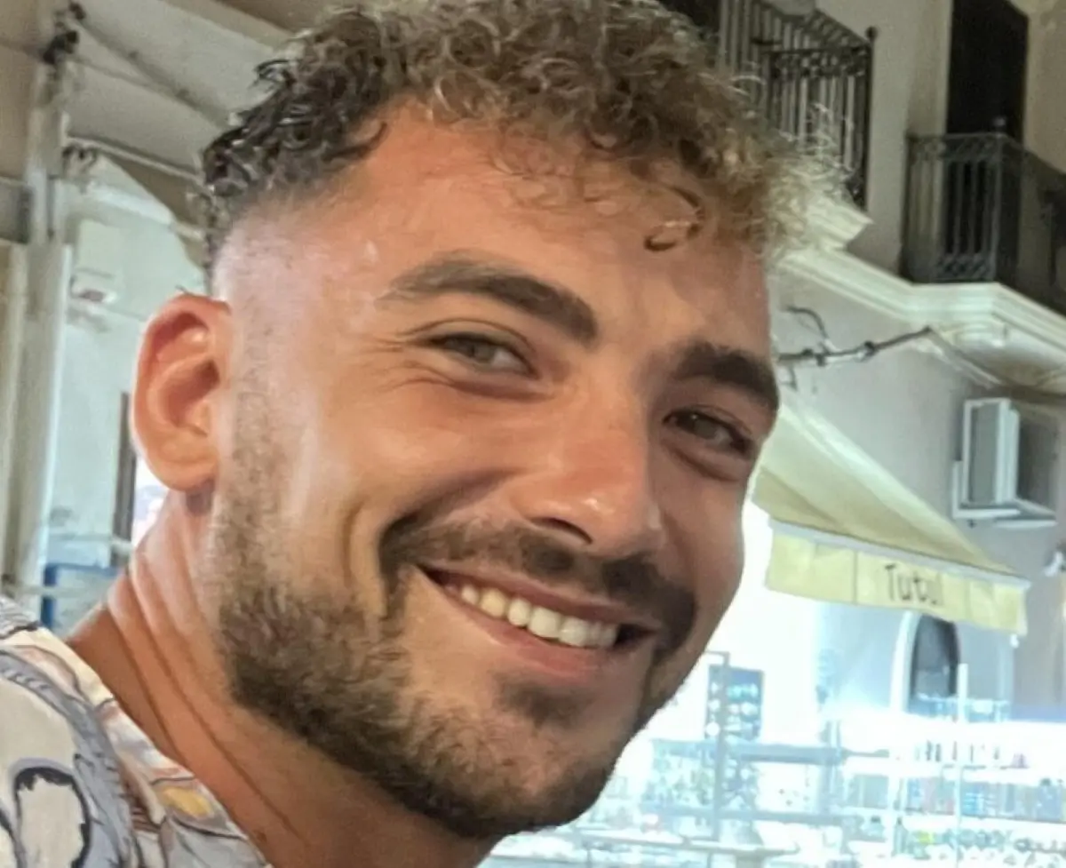Canarie, l’aggressore del 30enne confessa: «Sono stato io, ero sotto effetto di droghe» Canarie, l’aggressore del 30enne confessa: «Sono stato io, ero sotto effetto di droghe»