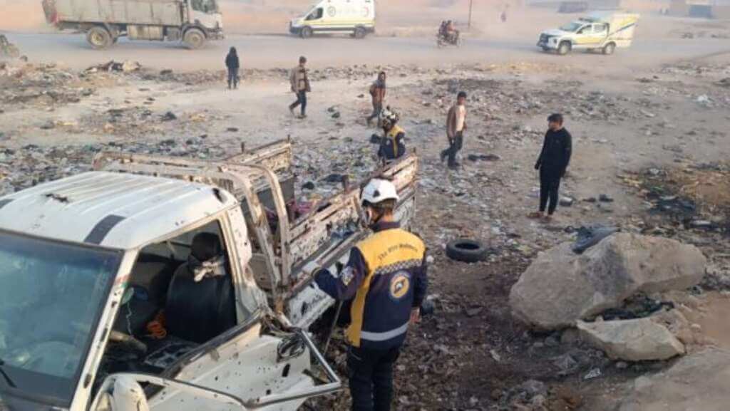 Galleria foto 'Minacce per la ricostruzione della Siria, esplode autobomba nel nord: almeno 19 i morti' - foto 1