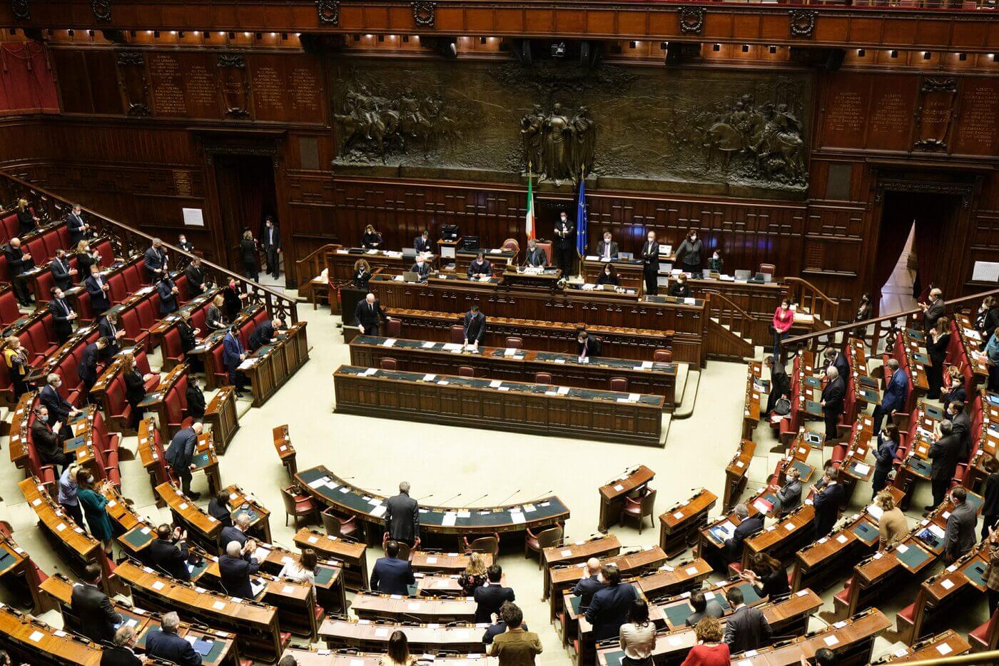 Salva-consiglieri, ora le Camere accelerano: corsia privilegiata e ok entro fine giugno
