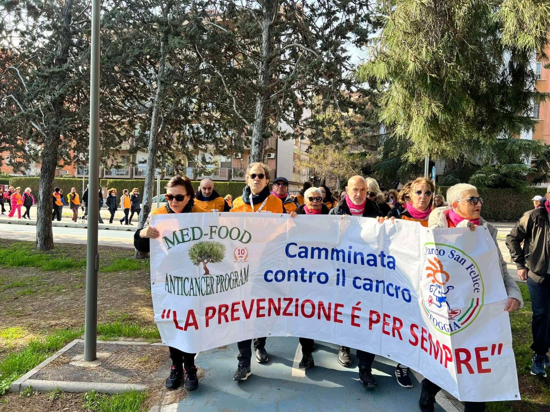Foggia in marcia contro il cancro: grande partecipazione alla camminata per la prevenzione