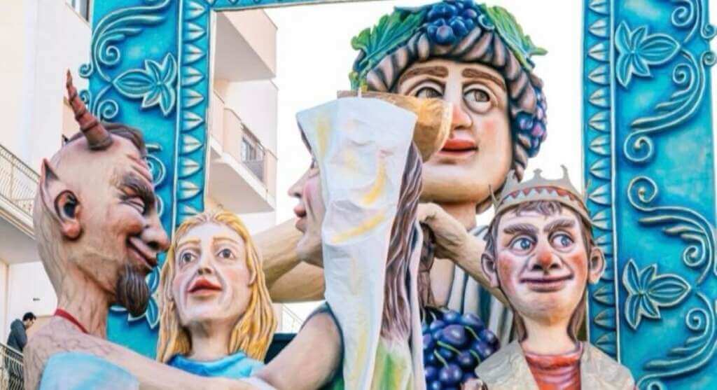 Galleria foto 'Gallipoli, per il carnevale tornano i re ed i carri. Il sindaco: «Un momento di identità collettiva»' - foto 1