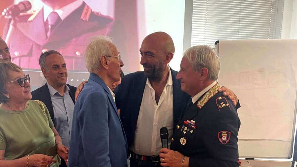 Galleria foto 'Bari piange il colonnello Cavallo: addio allo storico comandante della Polizia locale' - foto 1