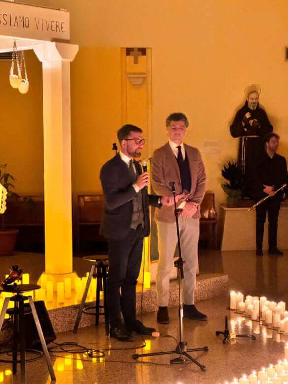 “M’illumino di meno”, concerti a lume di candela all’ospedale San Paolo di Bari e Perinei di Altamura – VIDEO “M’illumino di meno”, concerti a lume di candela all’ospedale San Paolo di Bari e Perinei di Altamura – VIDEO