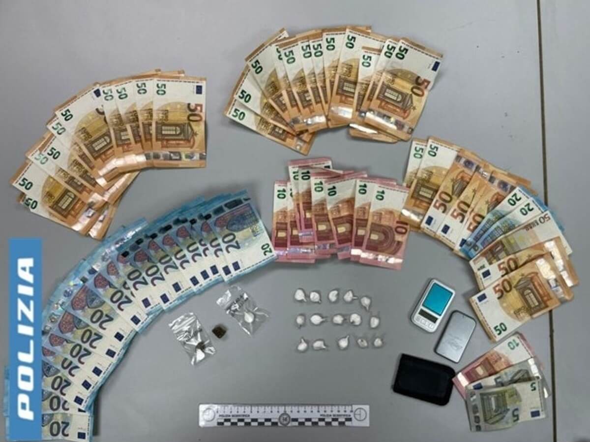 Taranto, nasconde dosi di cocaina nella cassetta della posta: arrestato un 55enne