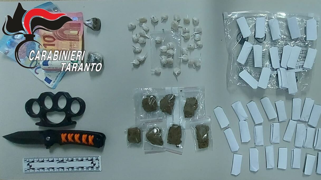 Droga e armi in discoteca a Castellaneta: arrestati due giovani, altri tre denunciati