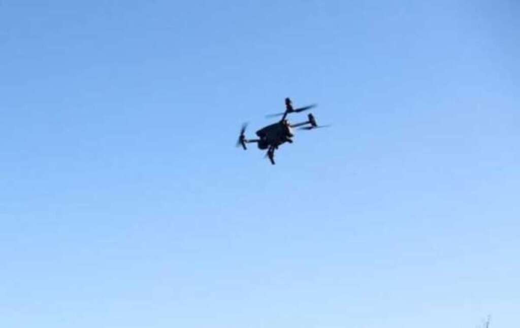 Galleria foto 'Kiev attacca Belgorod, un drone sgancia una bomba e colpisce un’auto: uccisi tre civili' - foto 1