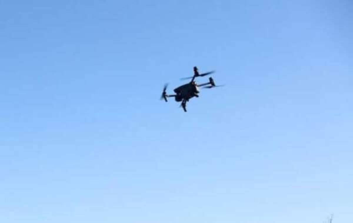 Kiev attacca Belgorod, un drone sgancia una bomba e colpisce un’auto: uccisi tre civili