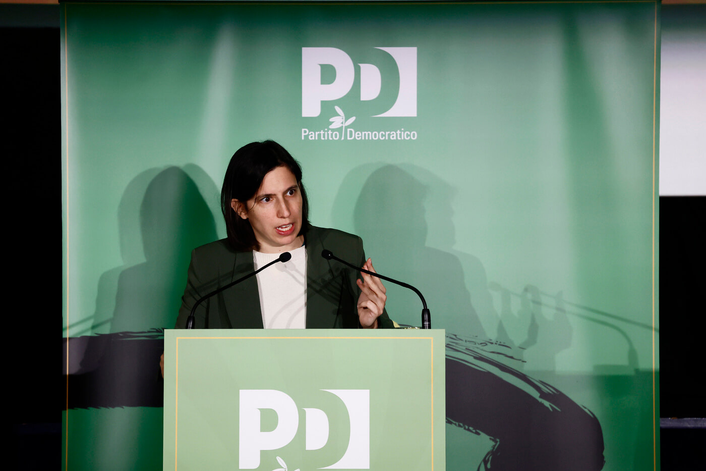 La giornata pugliese di Elly Schlein: la segretaria dem a Bari e Taranto per parlare di lavoro La giornata pugliese di Elly Schlein: la segretaria dem a Bari e Taranto per parlare di lavoro