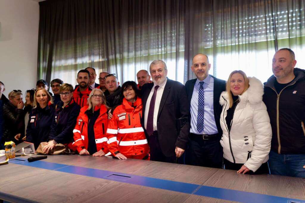 Galleria foto 'Brindisi, nuovo personale per la Sanitaservice. Emiliano: «Bella giornata per i lavoratori» – VIDEO' - foto 1