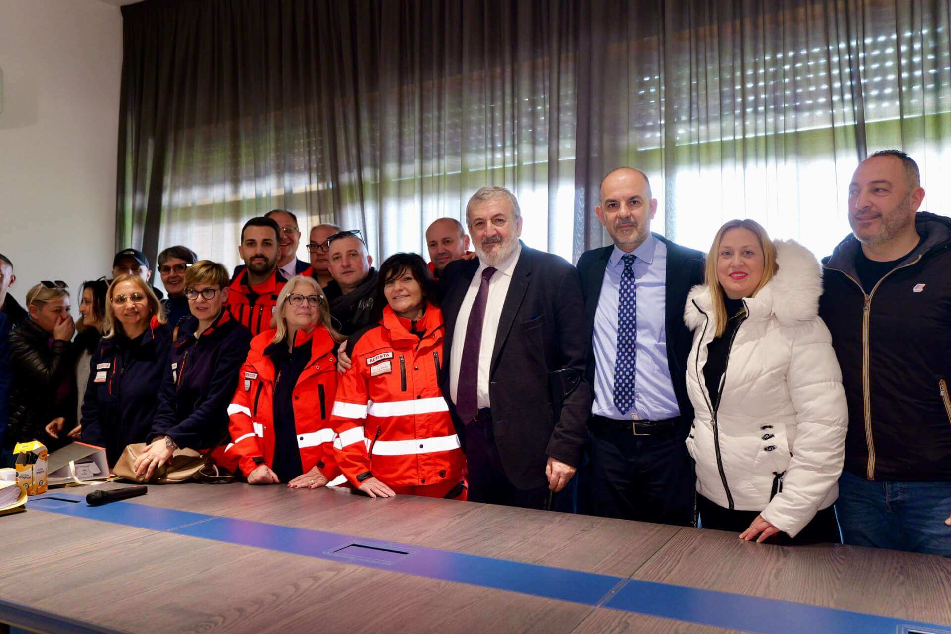 Brindisi, nuovo personale per la Sanitaservice. Emiliano: «Bella giornata per i lavoratori» – VIDEO