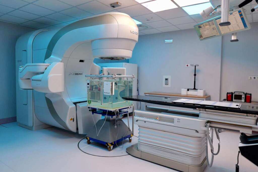 Galleria foto 'Barletta, attivo il secondo acceleratore lineare nella Radioterapia dell’ospedale Dimiccoli – VIDEO' - foto 9