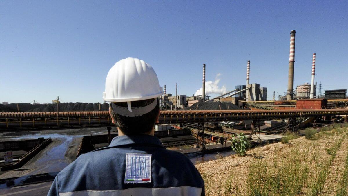 Ex Ilva, PeaceLink chiama a raccolta gli operai: «Mobilitiamoci per il lavoro e la bonifica»