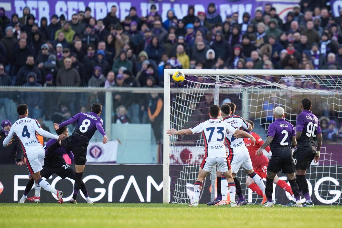 Serie A, Fiorentina-Genoa 2-1: in gol Kean e l’ex Gudmundsson. Inutile la rete di De Winter Serie A, Fiorentina-Genoa 2-1: in gol Kean e l’ex Gudmundsson. Inutile la rete di De Winter
