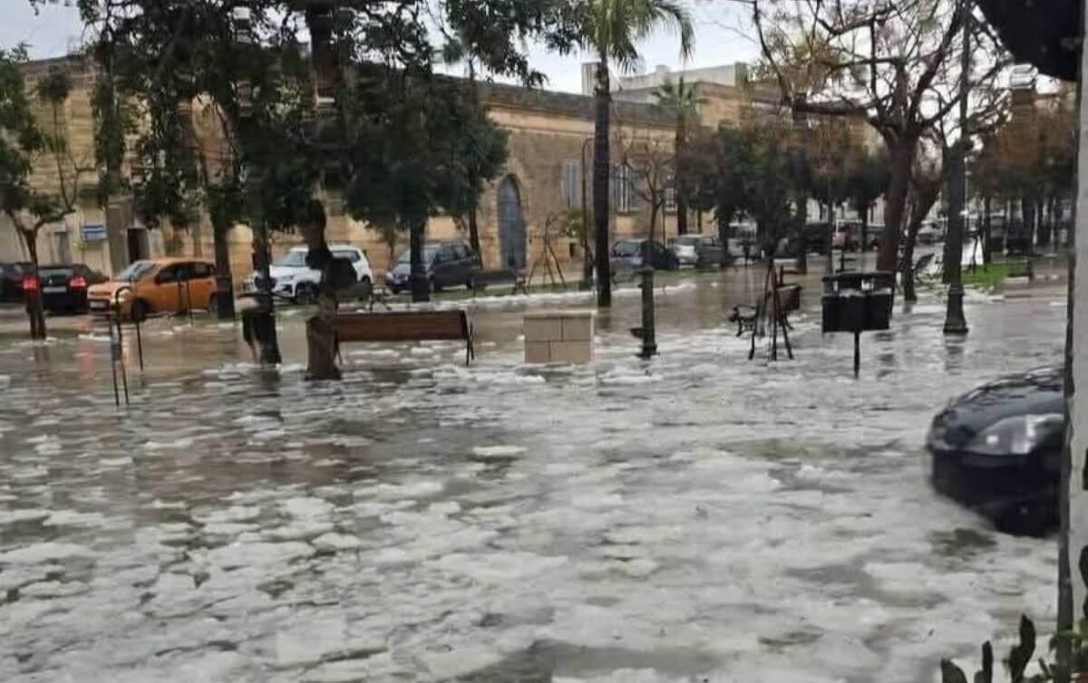 Maltempo dalla Puglia alla Toscana, disagi e allagamenti sull’Isola d’Elba: soccorse 80 persone
