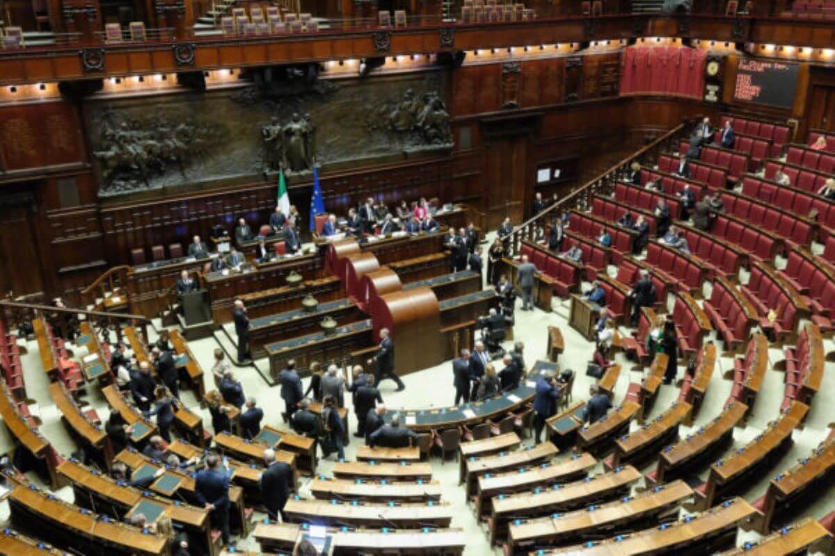 Manovra, incentivi 5.0 bloccati: a rischio 2 miliardi di investimenti per le aziende italiane Manovra, incentivi 5.0 bloccati: a rischio 2 miliardi di investimenti per le aziende italiane