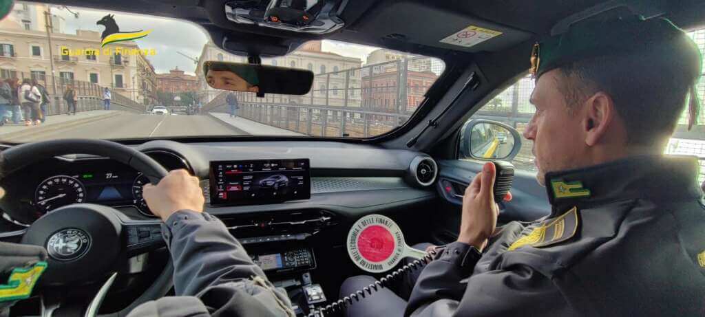 Galleria foto 'Lavoro nero ed evasione fiscale nel Tarantino: chiesta la sospensione di un’attività' - foto 1
