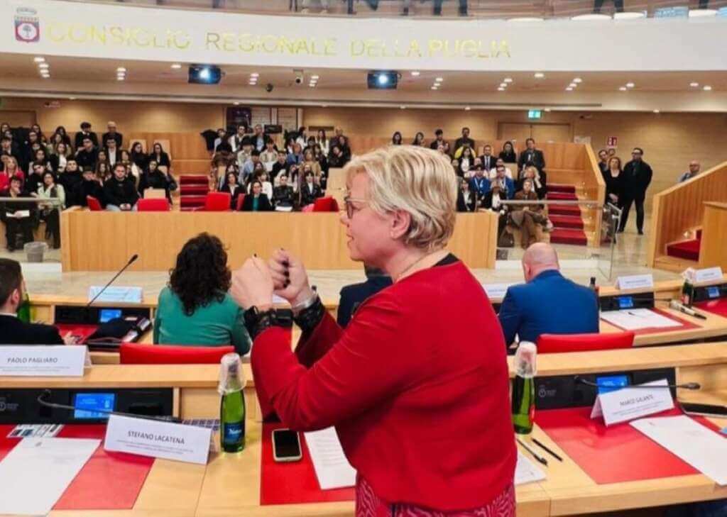 Galleria foto 'Puglia, l’appello della presidente Capone: «Il Consiglio regionale si riunisca. Cose importanti da fare»' - foto 1