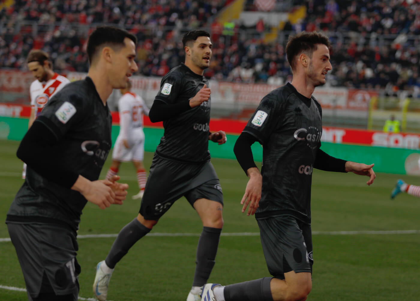 Serie B, Bari corsaro a Mantova: il primo sigillo biancorosso di Maggiore regala i 3 punti