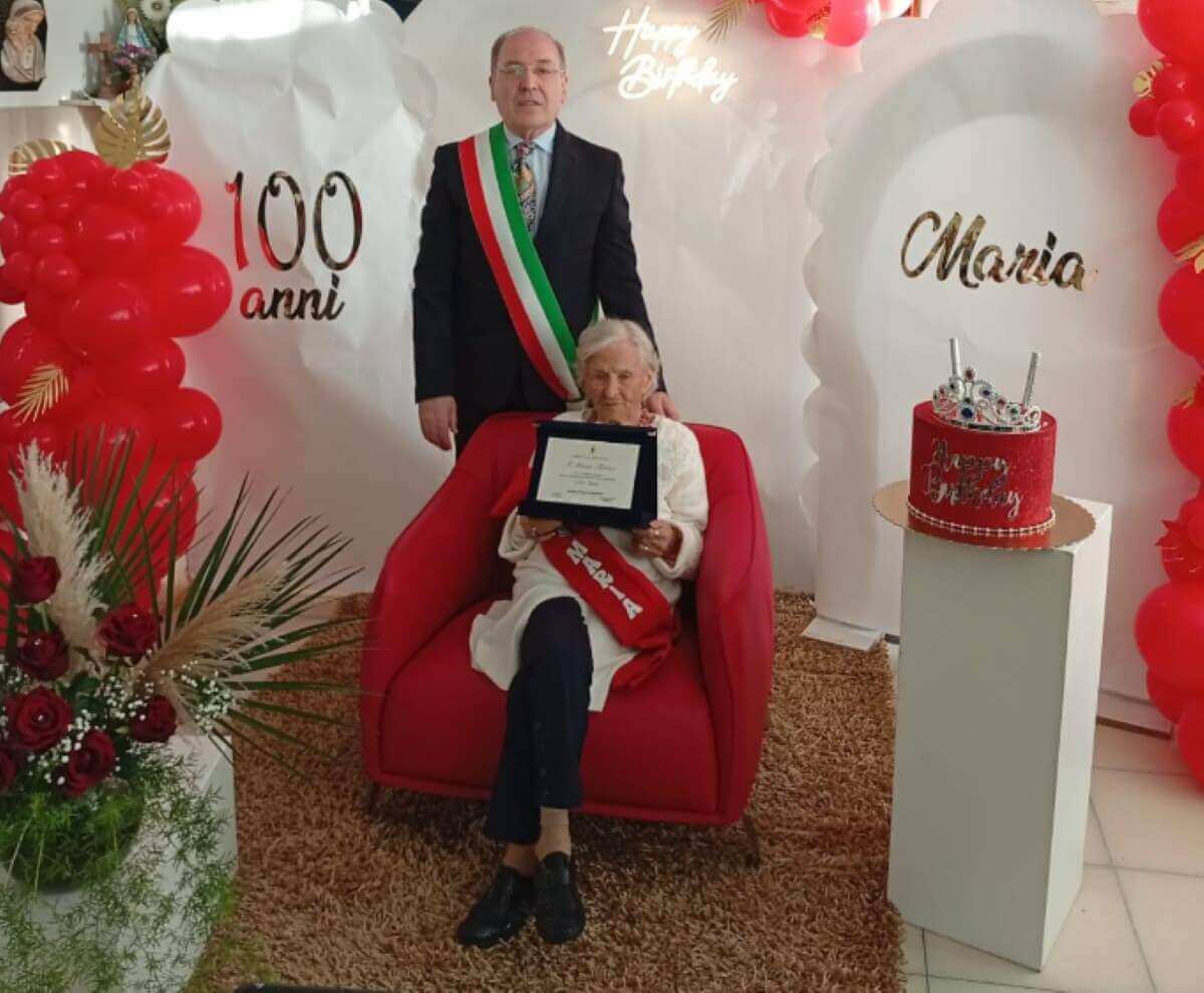Sant’Agata di Puglia vanta 3 ultracentenarie su 1800 abitanti: nonna Maria l’ultima a festeggiare Sant’Agata di Puglia vanta 3 ultracentenarie su 1800 abitanti: nonna Maria l’ultima a festeggiare