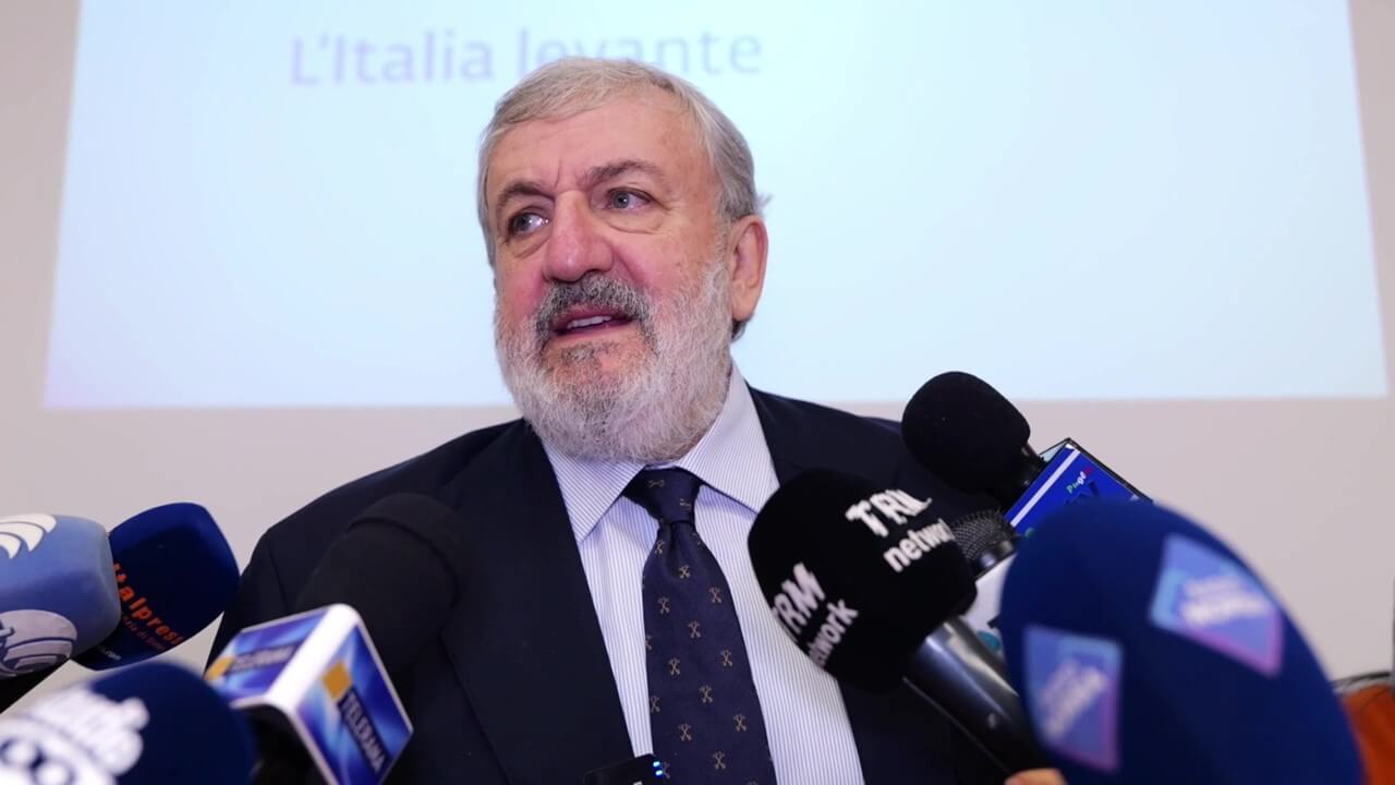 Polemiche dopo le parole di Olivieri, Emiliano: «Bugie criminali. Pronto a querelare chi calunnia» Polemiche dopo le parole di Olivieri, Emiliano: «Bugie criminali. Pronto a querelare chi calunnia»