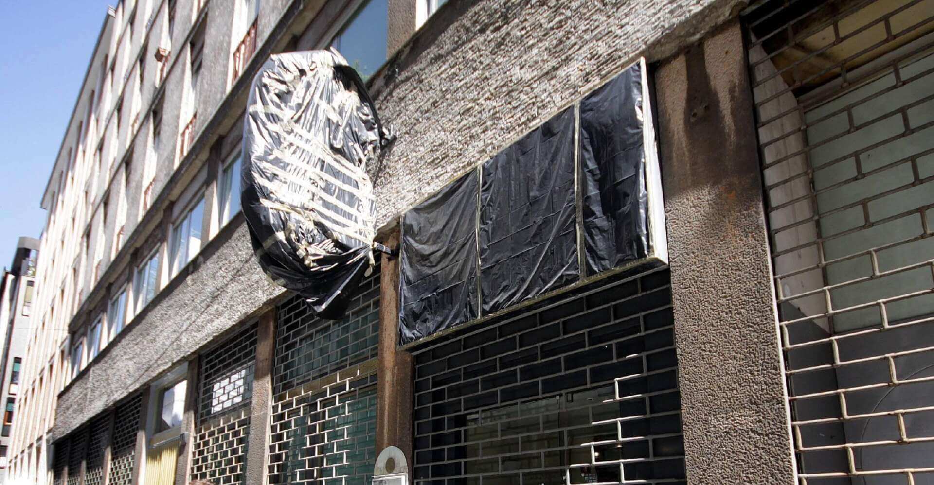 I negozi storici chiudono i battenti: «Costi troppo alti e pochi incassi» I negozi storici chiudono i battenti: «Costi troppo alti e pochi incassi»