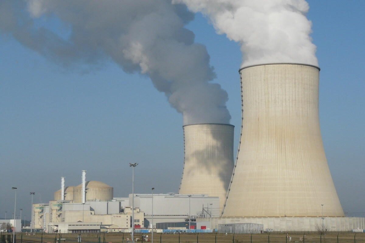Torna il nucleare, il governo approva il disegno di legge: «Assicuriamo sicurezza e indipendenza energetica»
