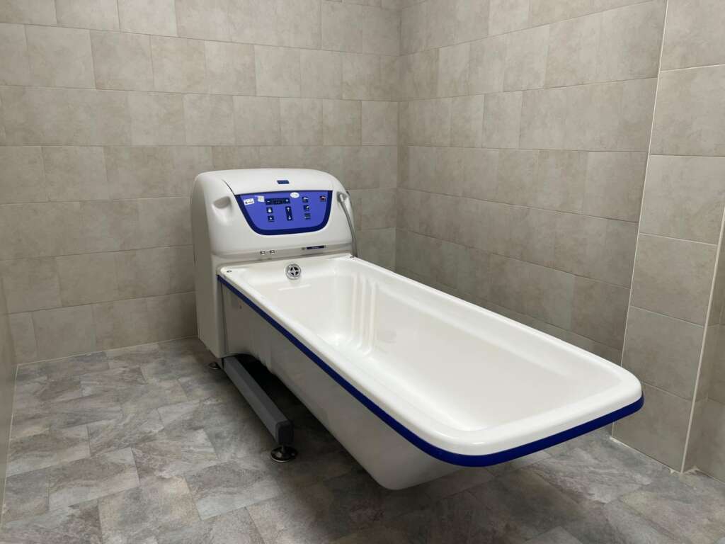 Galleria foto 'Andria, più posti letto e tecnologie avanzate: il nuovo reparto di Medicina interna del “Bonomo” – VIDEO' - foto 1