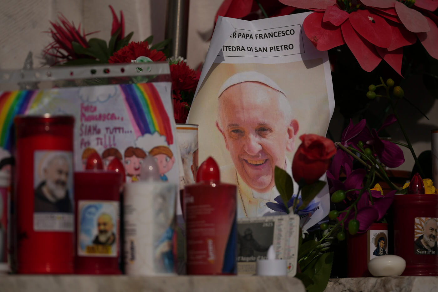 Papa Francesco, 12esimo giorno in ospedale. Il Vaticano: «Ha riposato bene tutta la notte» Papa Francesco, 12esimo giorno in ospedale. Il Vaticano: «Ha riposato bene tutta la notte»