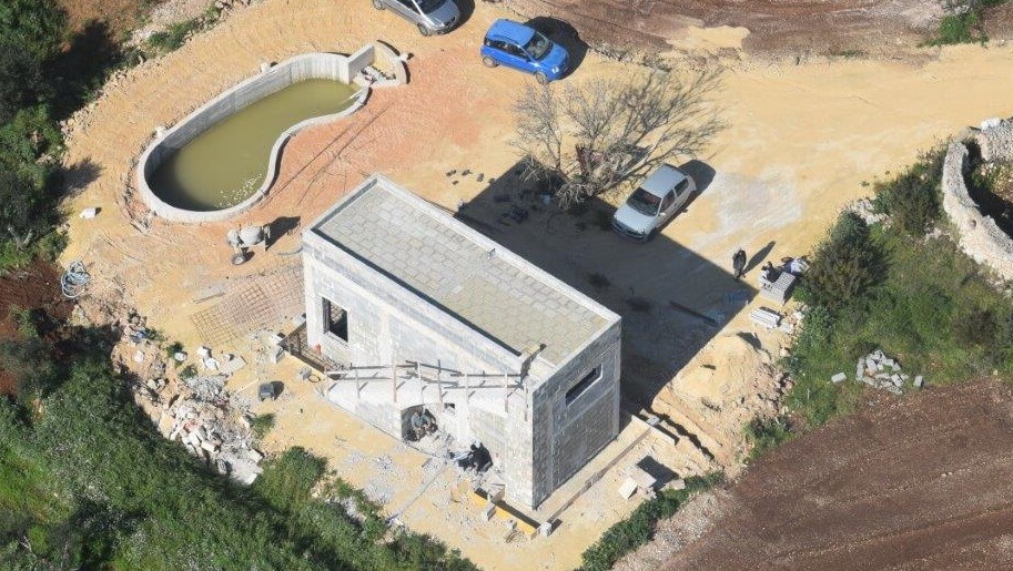 Salve, scoperta una piscina abusiva in una zona sottoposta a vincoli: due denunce