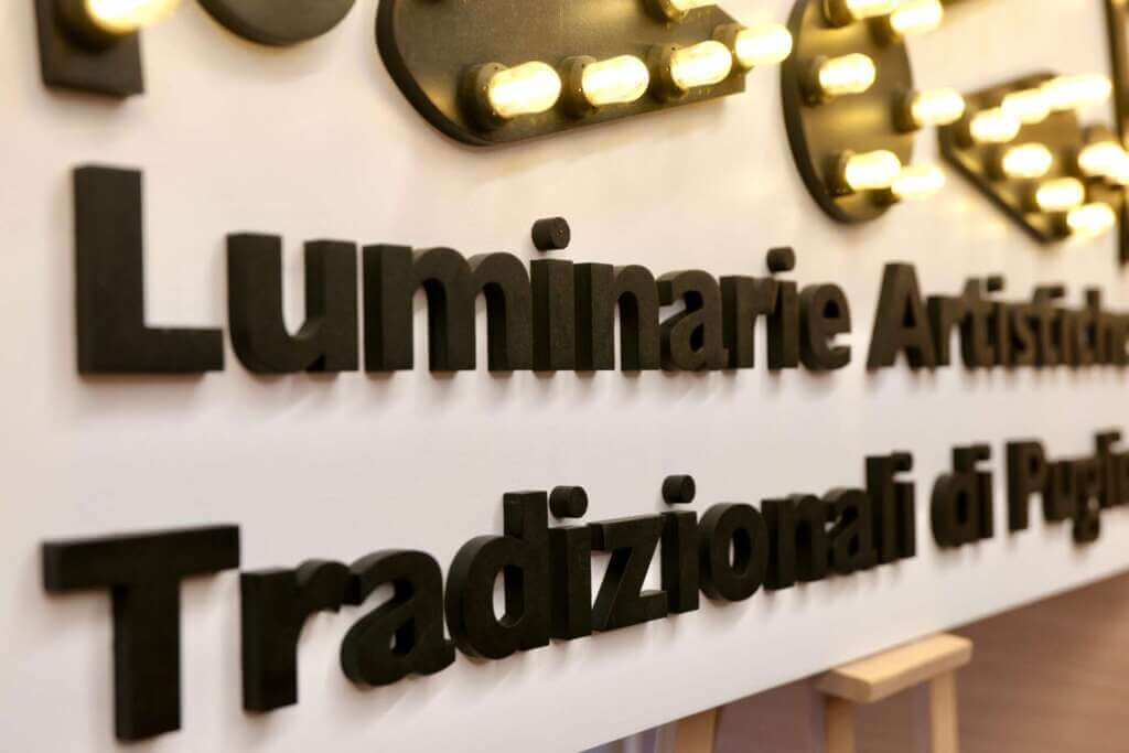 Nasce il logo “Luminarie artistiche tradizionali di Puglia”: «Tutela e valorizzazione» – VIDEO Nasce il logo “Luminarie artistiche tradizionali di Puglia”: «Tutela e valorizzazione» – VIDEO