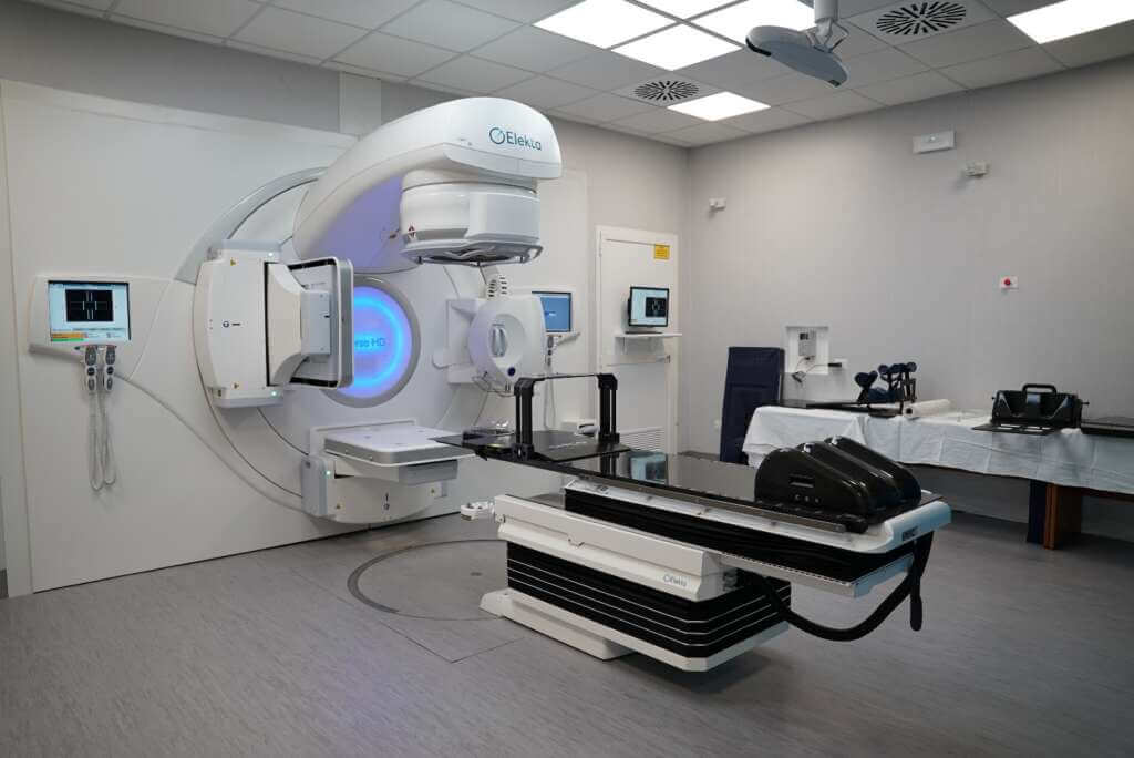 Foggia, un nuovo acceleratore lineare al Policlinico: «Terapie più precise ed efficaci» – VIDEO Foggia, un nuovo acceleratore lineare al Policlinico: «Terapie più precise ed efficaci» – VIDEO