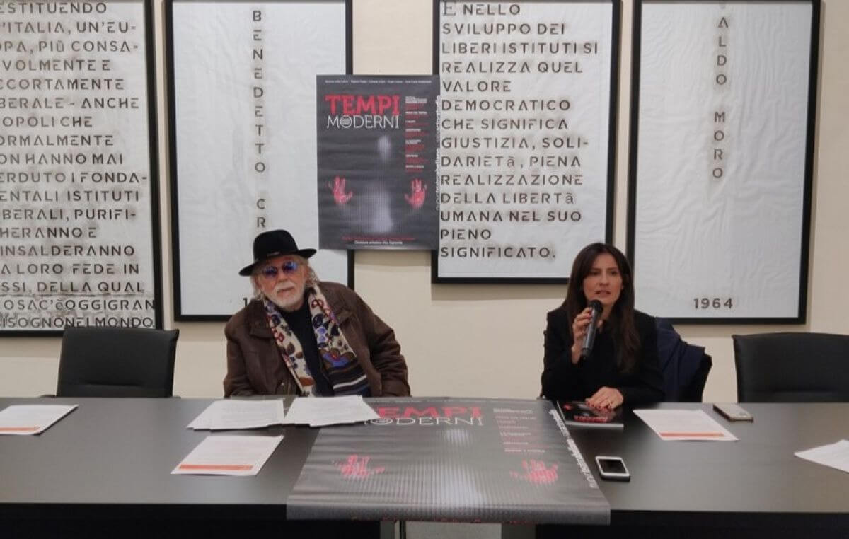 Bari, i 50 anni del teatro Abeliano con “Tempi moderni”: «Schierati a difesa della dignità»
