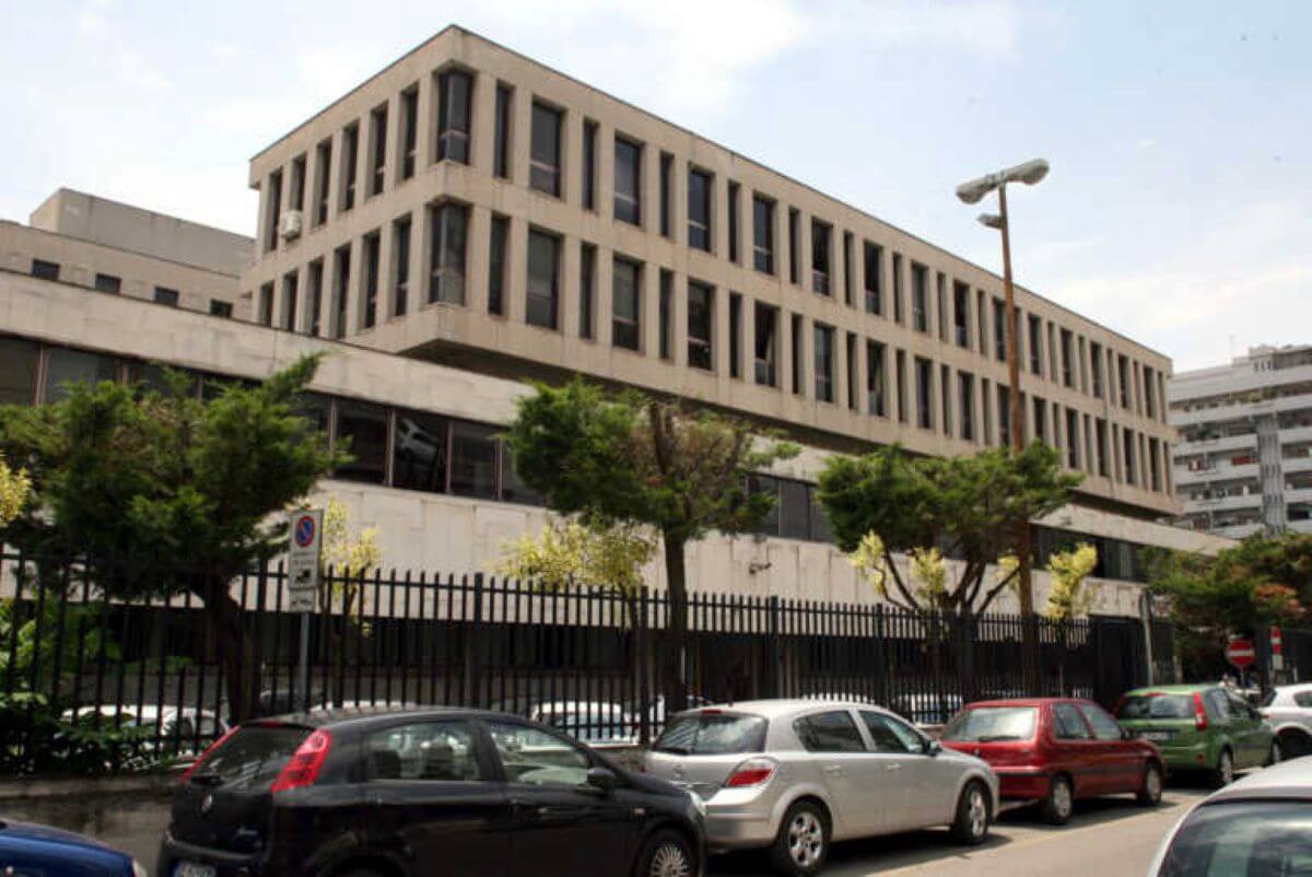 Taranto, 25enne muore in casa pochi giorni dopo il parto: «Uccisa da un problema all’aorta» Taranto, 25enne muore in casa pochi giorni dopo il parto: «Uccisa da un problema all’aorta»