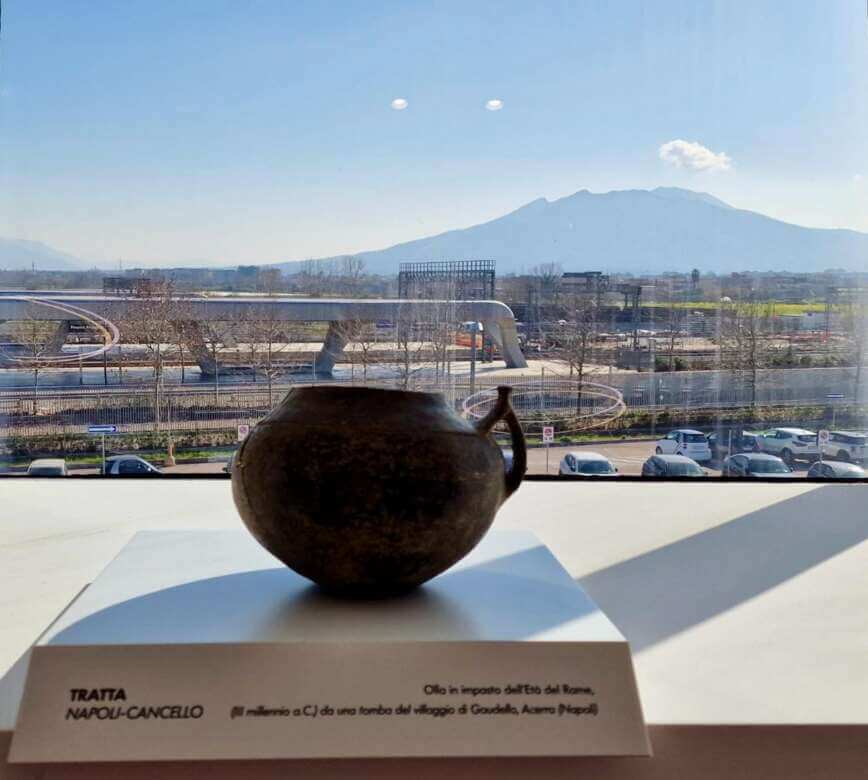 Alta velocità Napoli-Bari: durante i lavori emerge un tesoro archeologico – FOTO e VIDEO Alta velocità Napoli-Bari: durante i lavori emerge un tesoro archeologico – FOTO e VIDEO
