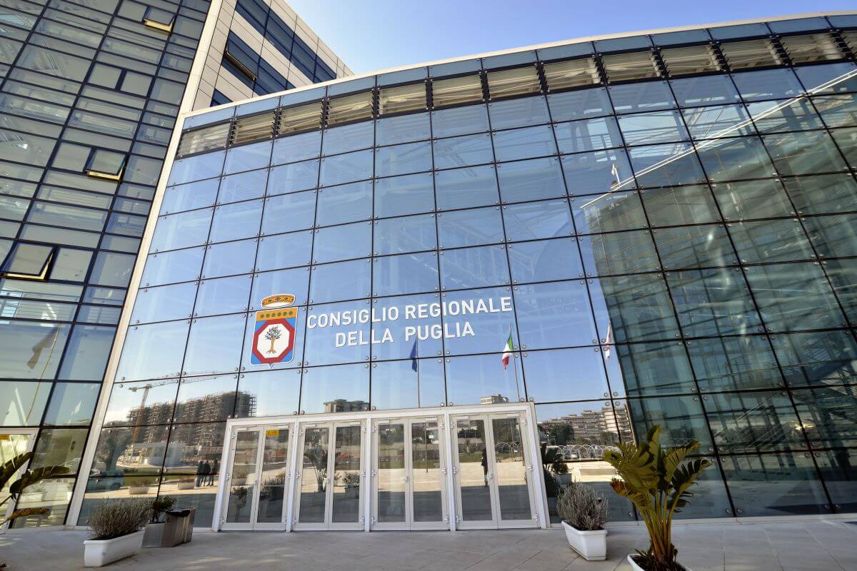 Regionali in Puglia, tanti annunci ma il centrodestra è ancora senza un candidato