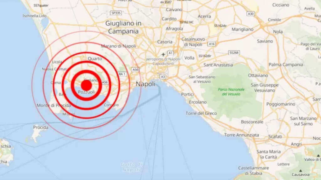 Galleria foto 'Terremoto ai Campi Flegrei, scossa di magnitudo 3.9: salta la rete idrica. Riunione d’emergenza in Prefettura' - foto 1