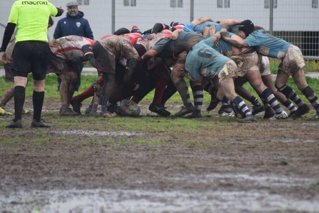 Galleria foto 'Rugby, weekend in chiaroscuro per il Bari: i grandi perdono, l’Under 16 regala emozioni' - foto 1
