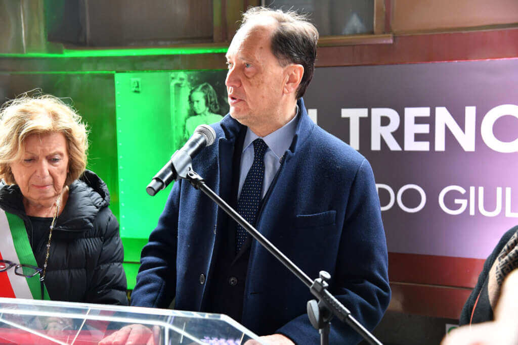 Galleria foto 'Il Treno del Ricordo fa tappa a Lecce: «Rinnoviamo il nostro impegno a conservare memoria»' - foto 2