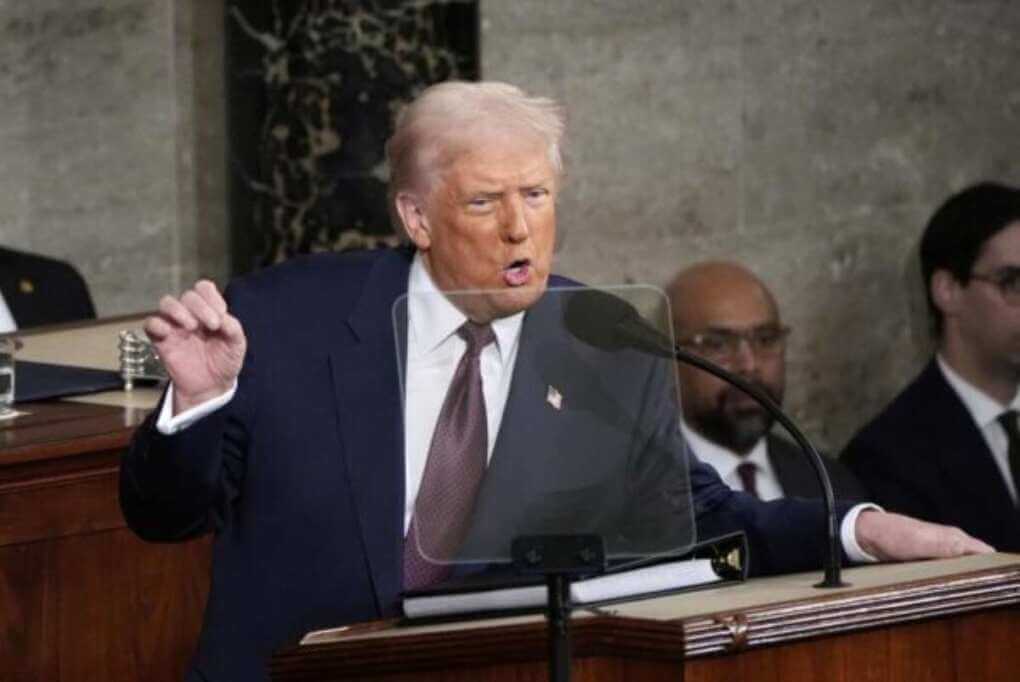 Dai dazi all’Ucraina, plausi e scontri al Congresso Usa. Trump: «L’America è tornata»